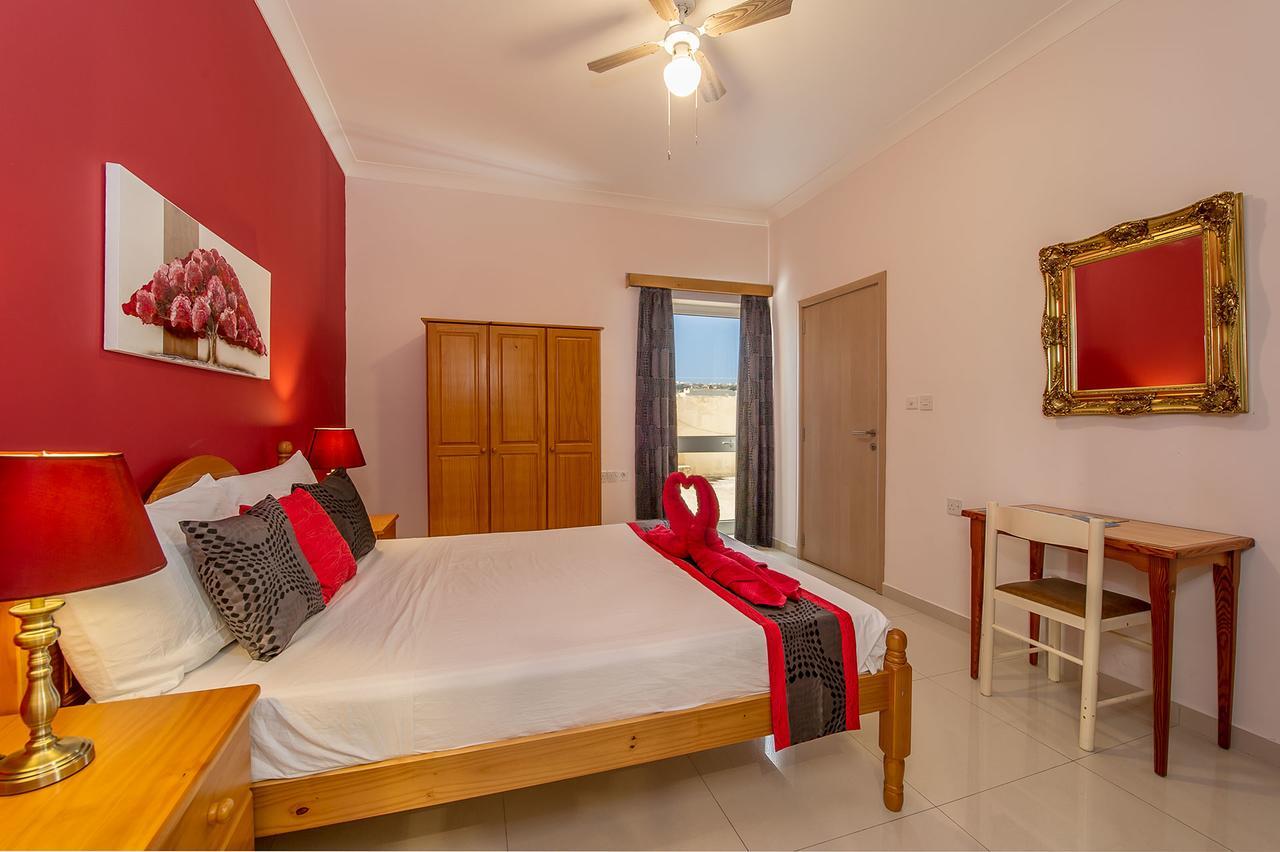 Marsalforn Electra Guesthouse מראה חיצוני תמונה